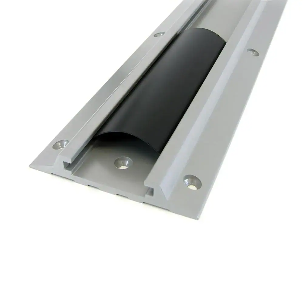 31-018-182 - Ergotron 34" Wall Track (silver)